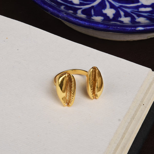 DUAL COWRIE RING