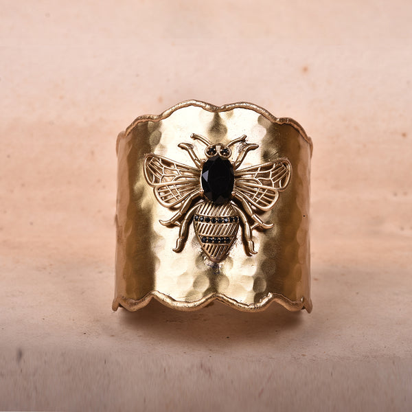SYMETREE QUEEN BEE HAMMERED CUFF
