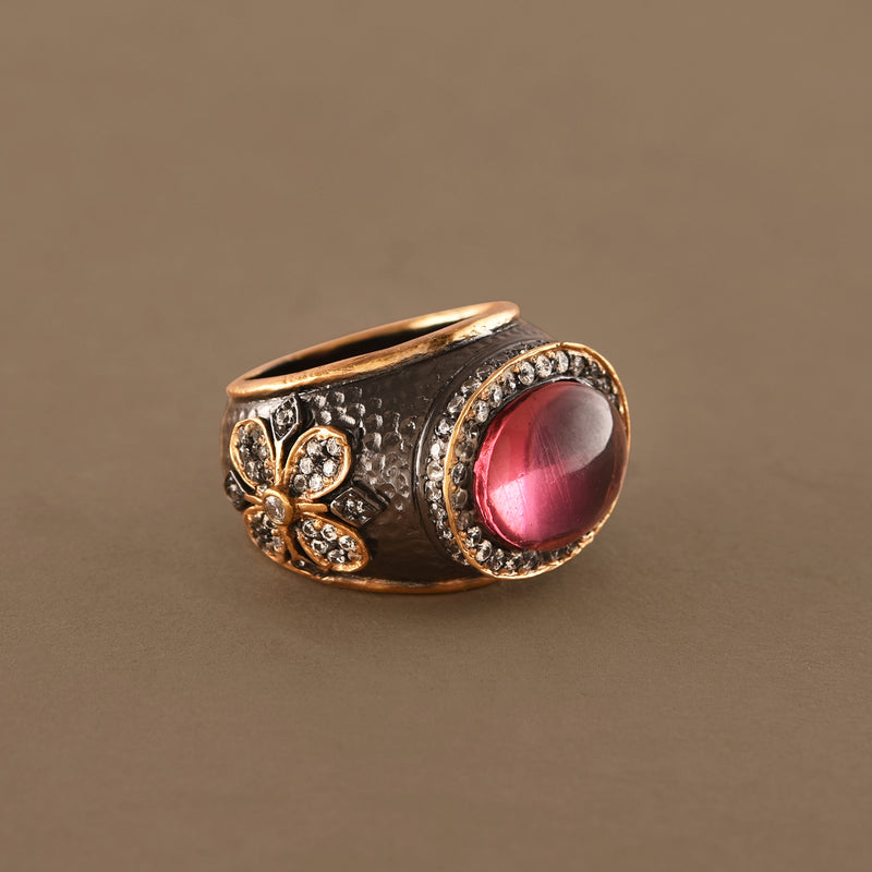 The Iris of the Istanbul ring