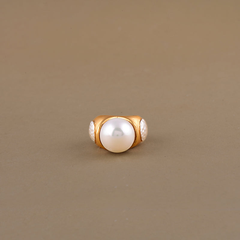 MUTED GOLD PEARL RING