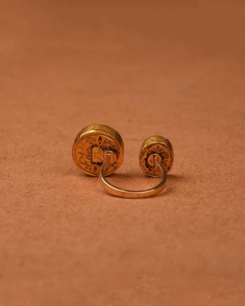 CHIC GOLD AND POLKI RING