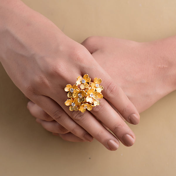 GILDED BOUQUET RING